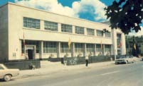 Federal Building and Post Office on Second Street postcard